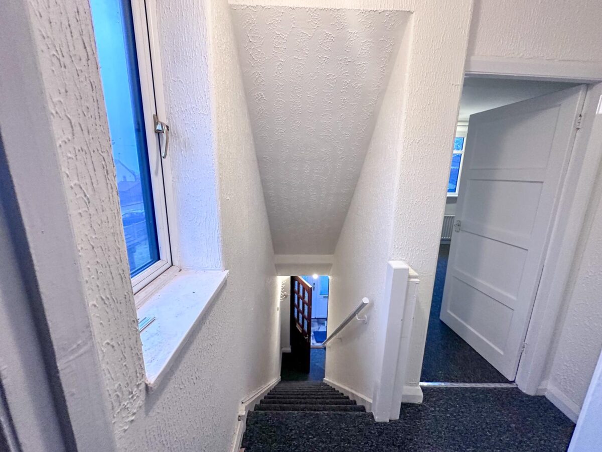 2 Bedroom House  - Stoke on Trent