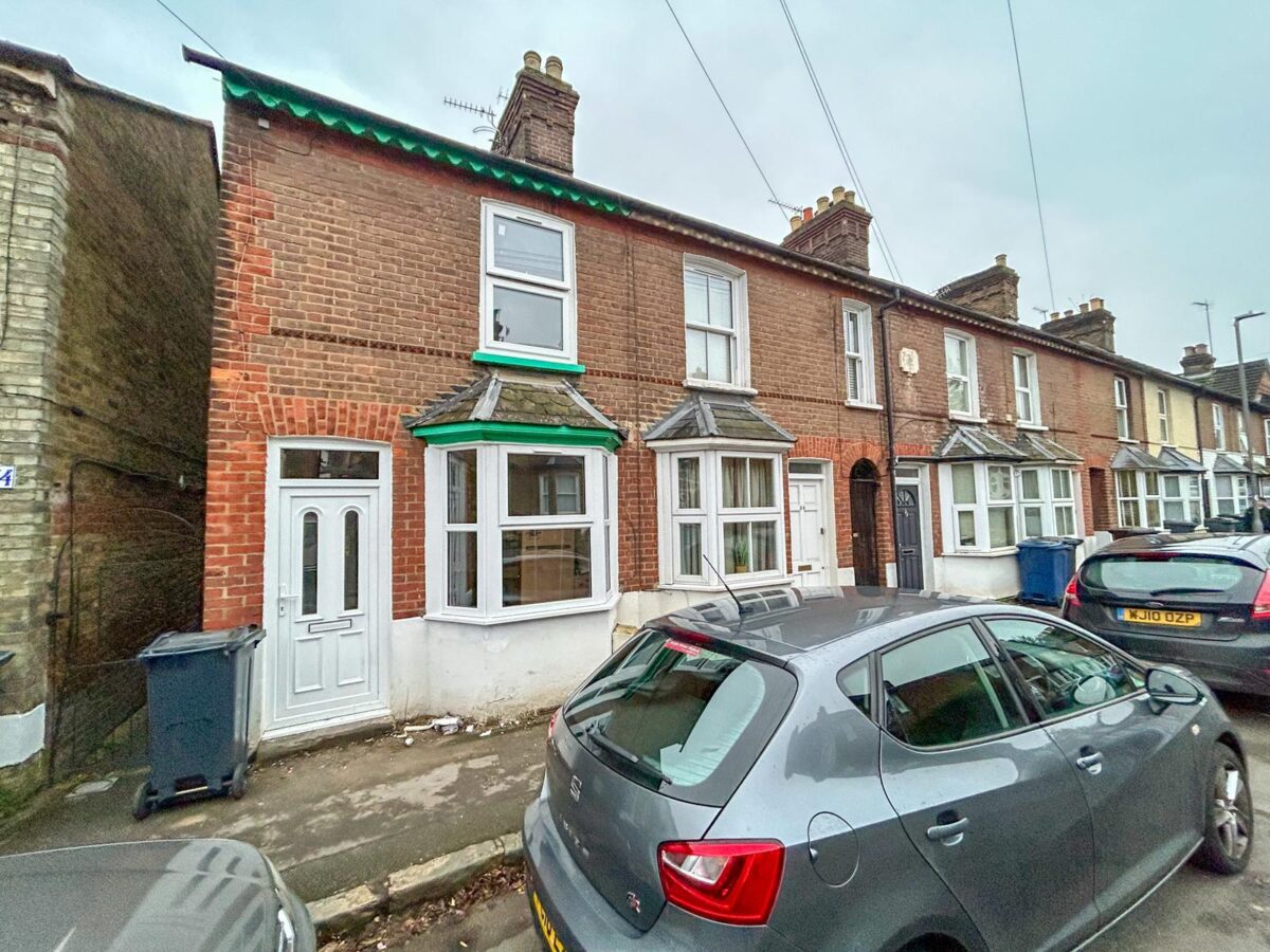 3 Bedroom House - High Wycombe