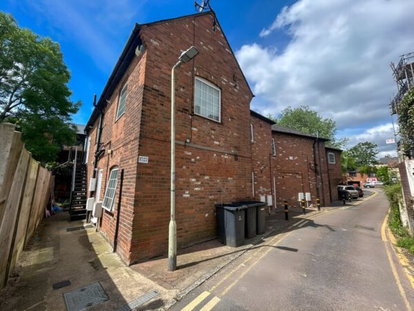 Studio Flat  - High Wycombe