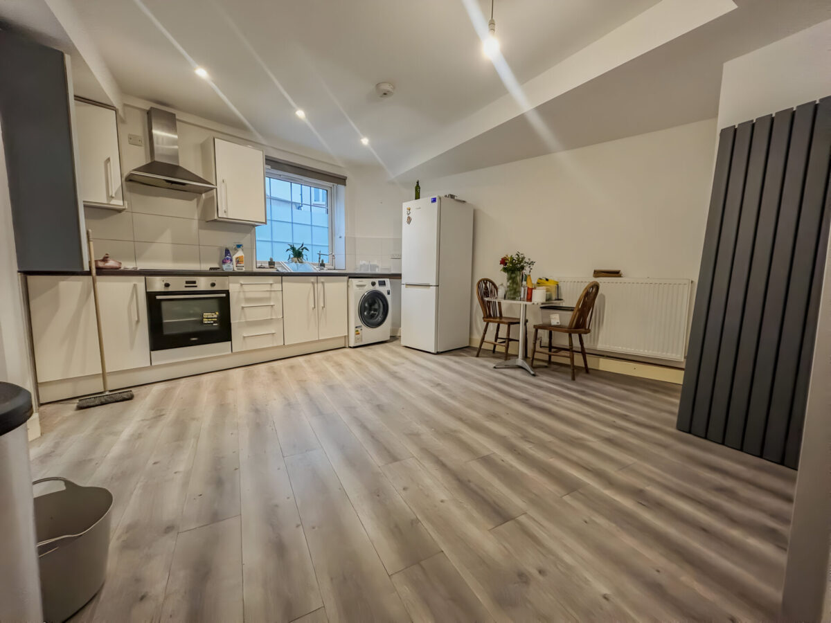 Studio Flat  - High Wycombe