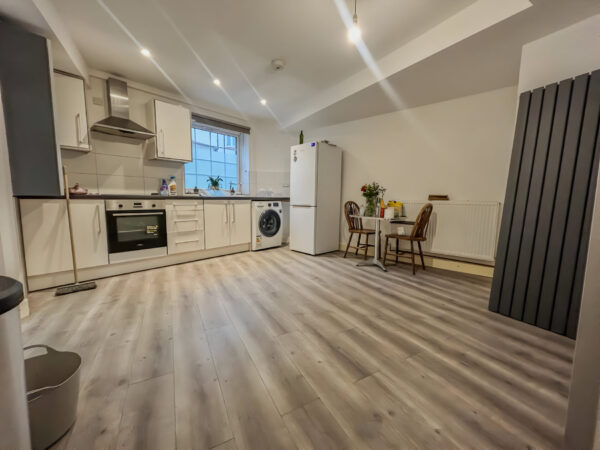 Studio Flat  - High Wycombe
