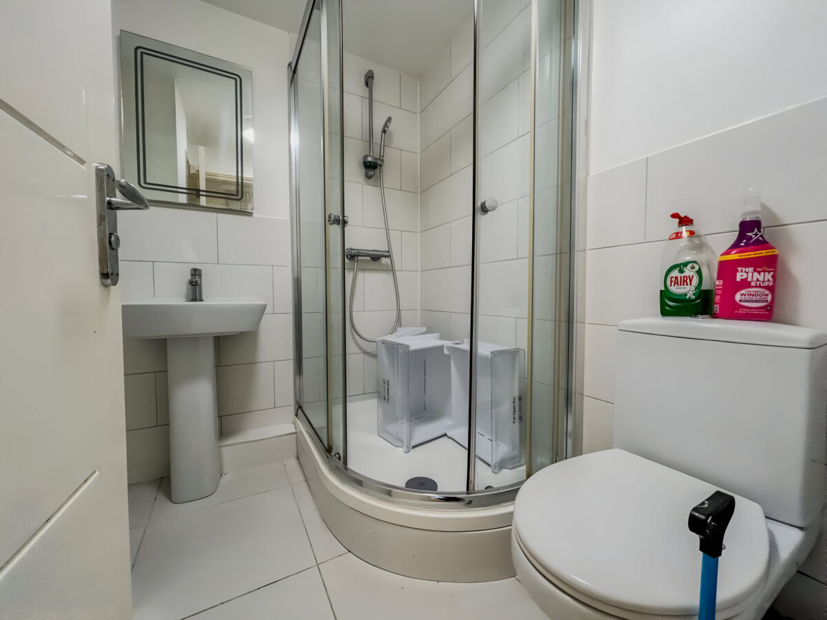 Studio Flat  - High Wycombe