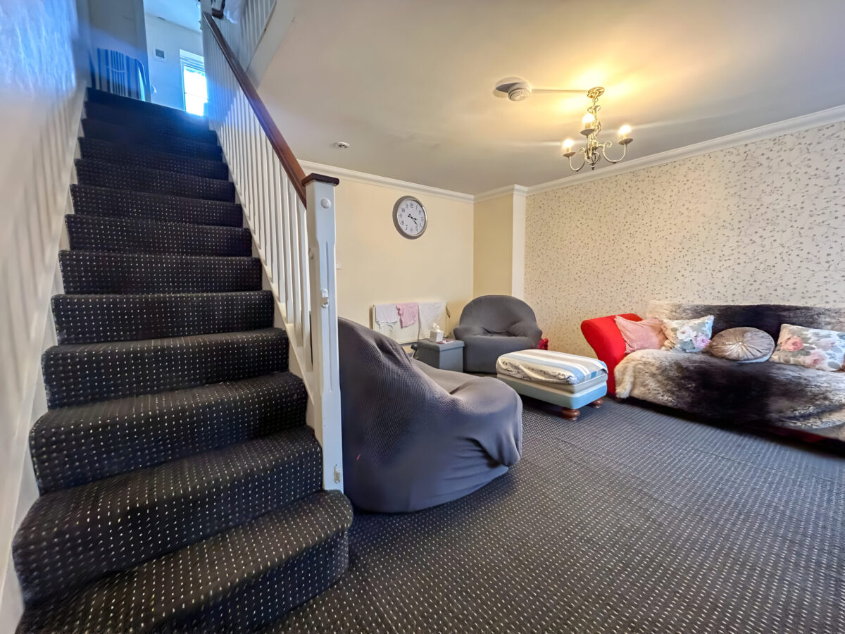 3 Bedroom House  - High Wycombe