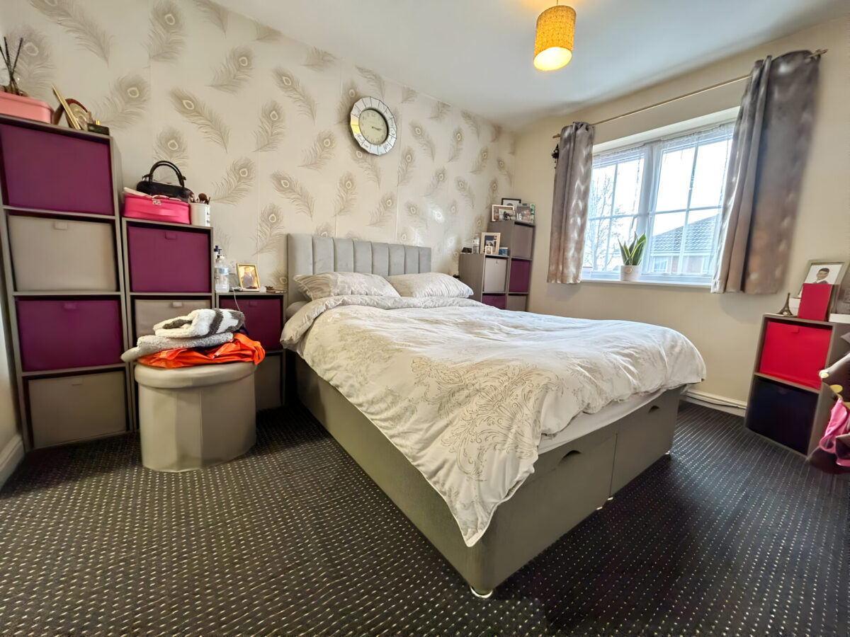 3 Bedroom House  - High Wycombe