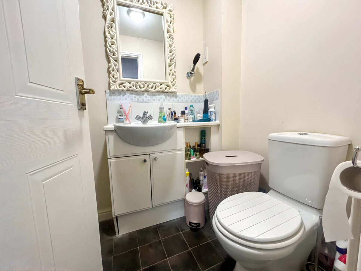 3 Bedroom House  - High Wycombe