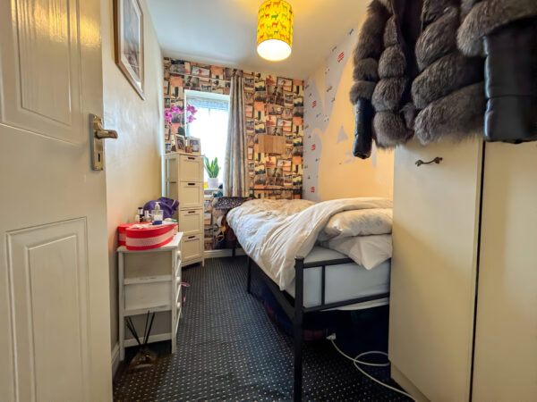 3 Bedroom House  - High Wycombe