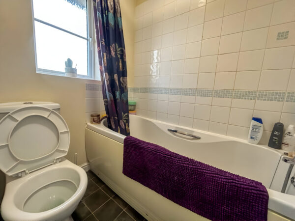 3 Bedroom House  - High Wycombe