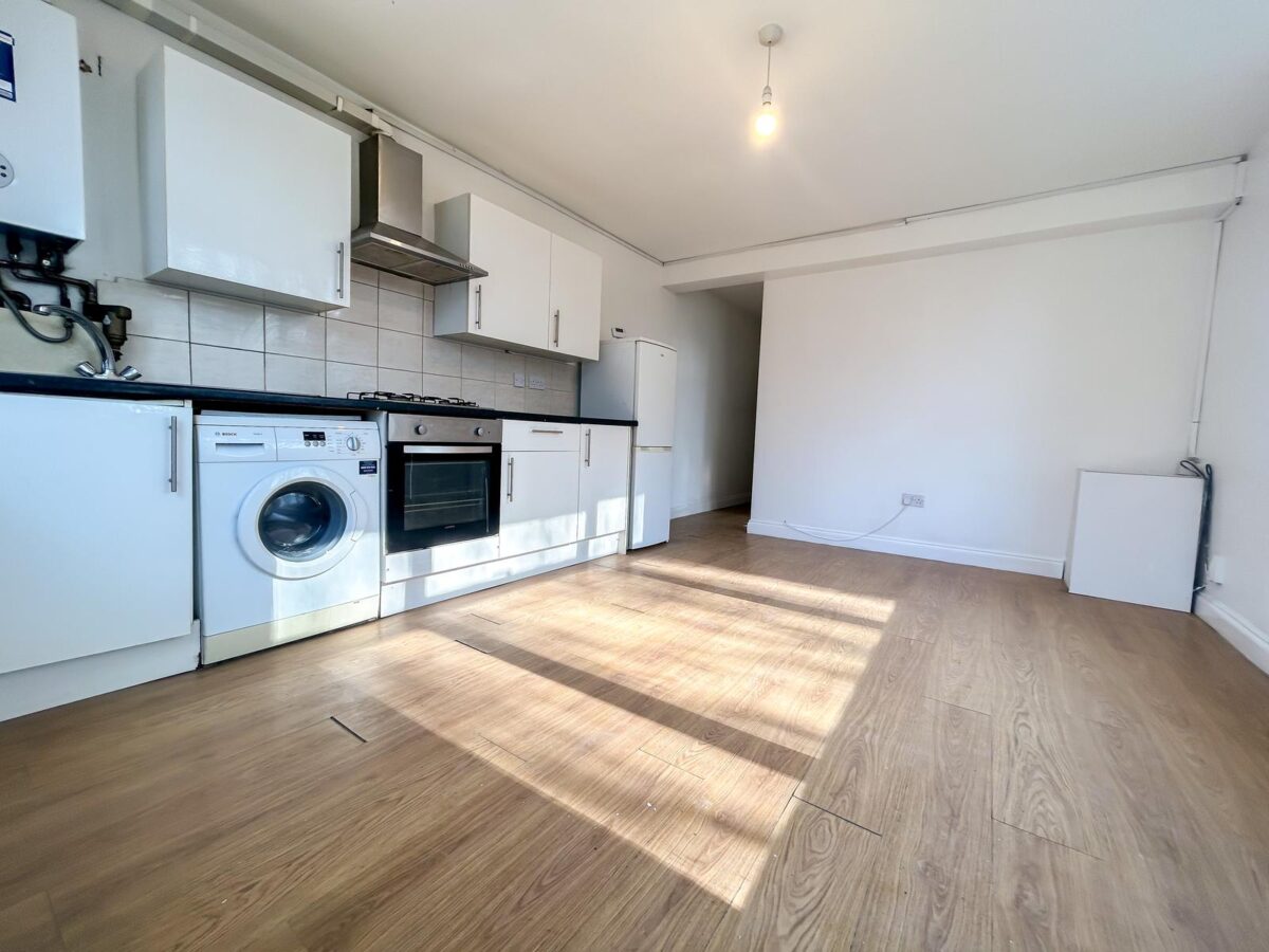 1 Bedroom Flat  - High Wycombe