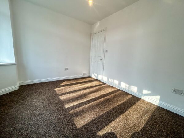1 Bedroom Flat  - High Wycombe
