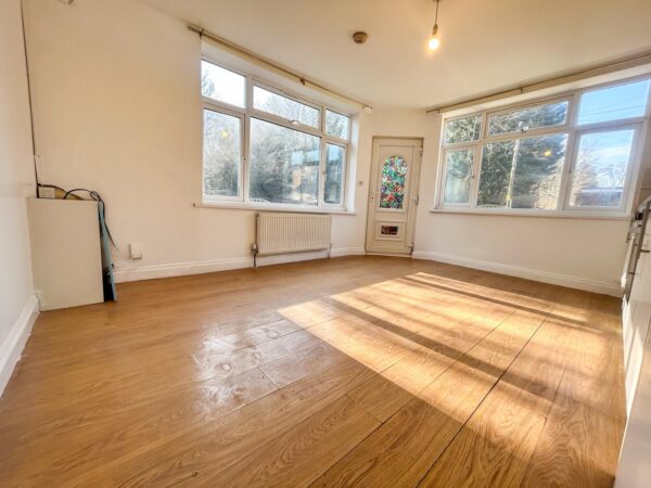 1 Bedroom Flat  - High Wycombe