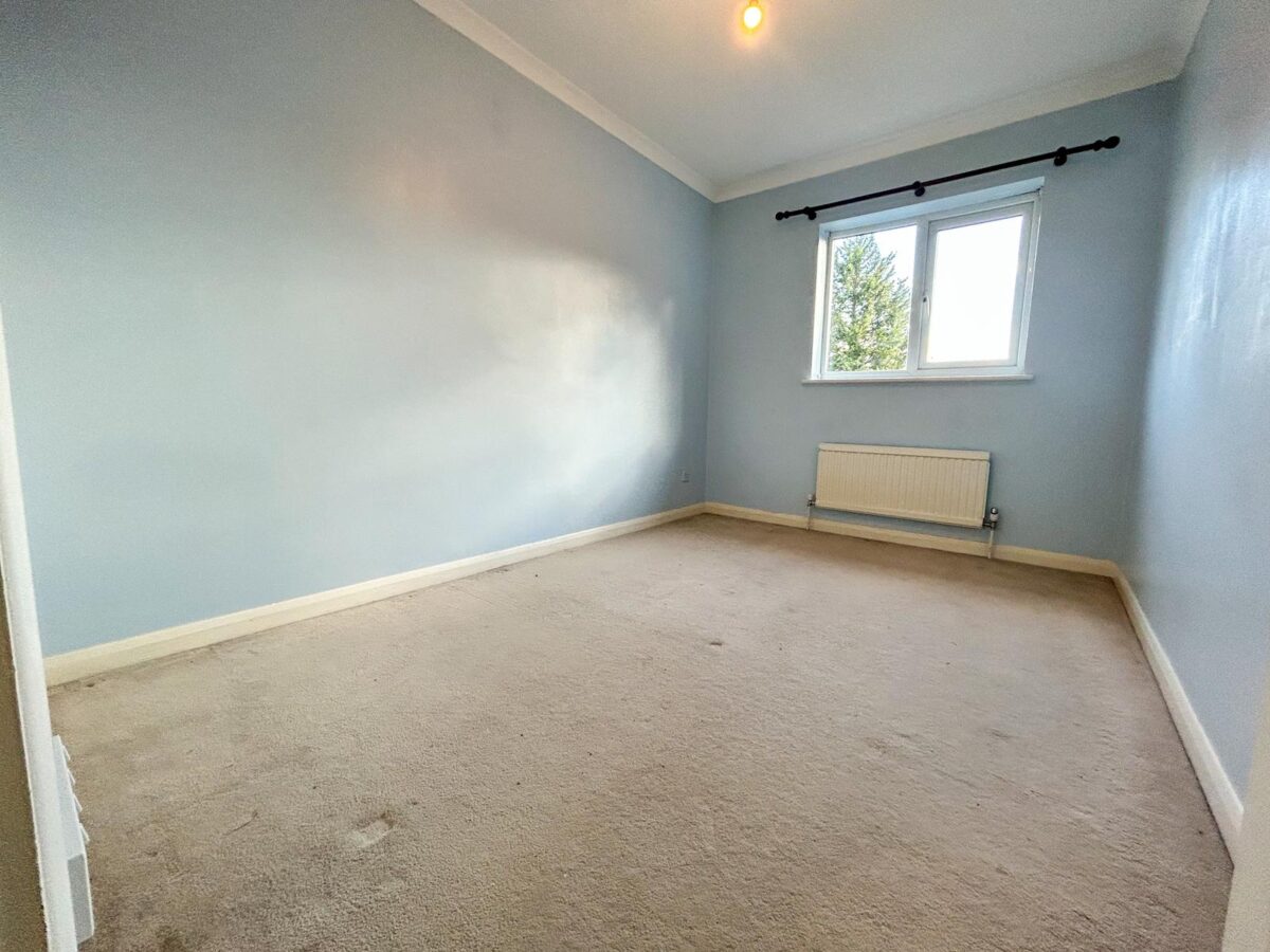 2 Bedroom House - High Wycombe