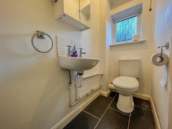 2 Bedroom House - High Wycombe
