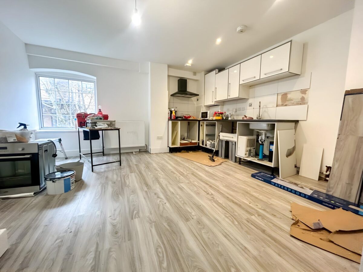 Modern 1 Bedroom  - High Wycombe