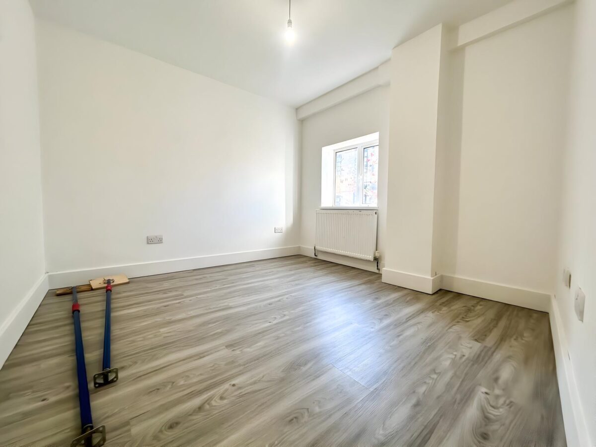 Modern 1 Bedroom  - High Wycombe