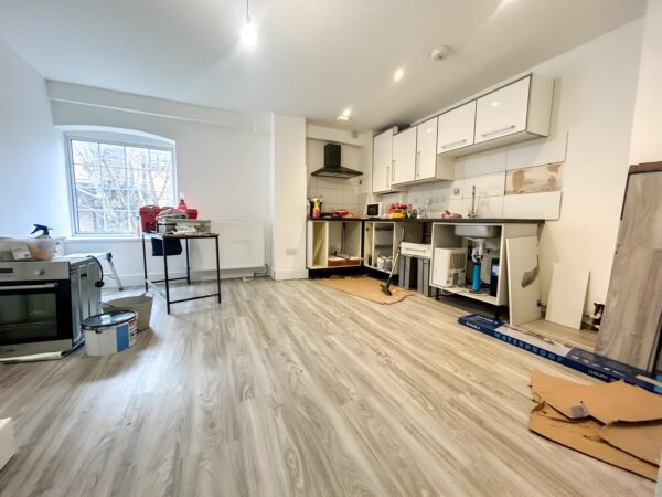 Modern 1 Bedroom  - High Wycombe