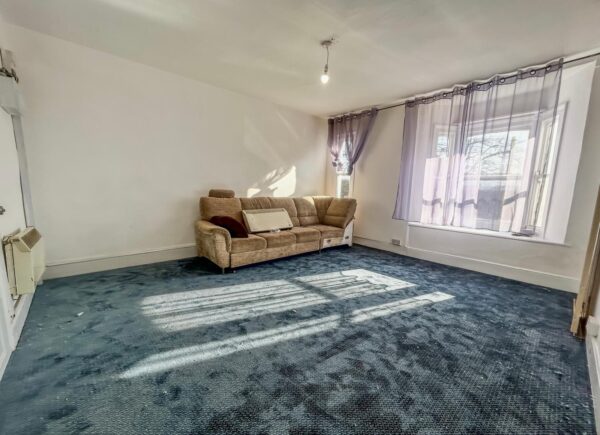 1 Bedroom Flat  - High Wycombe