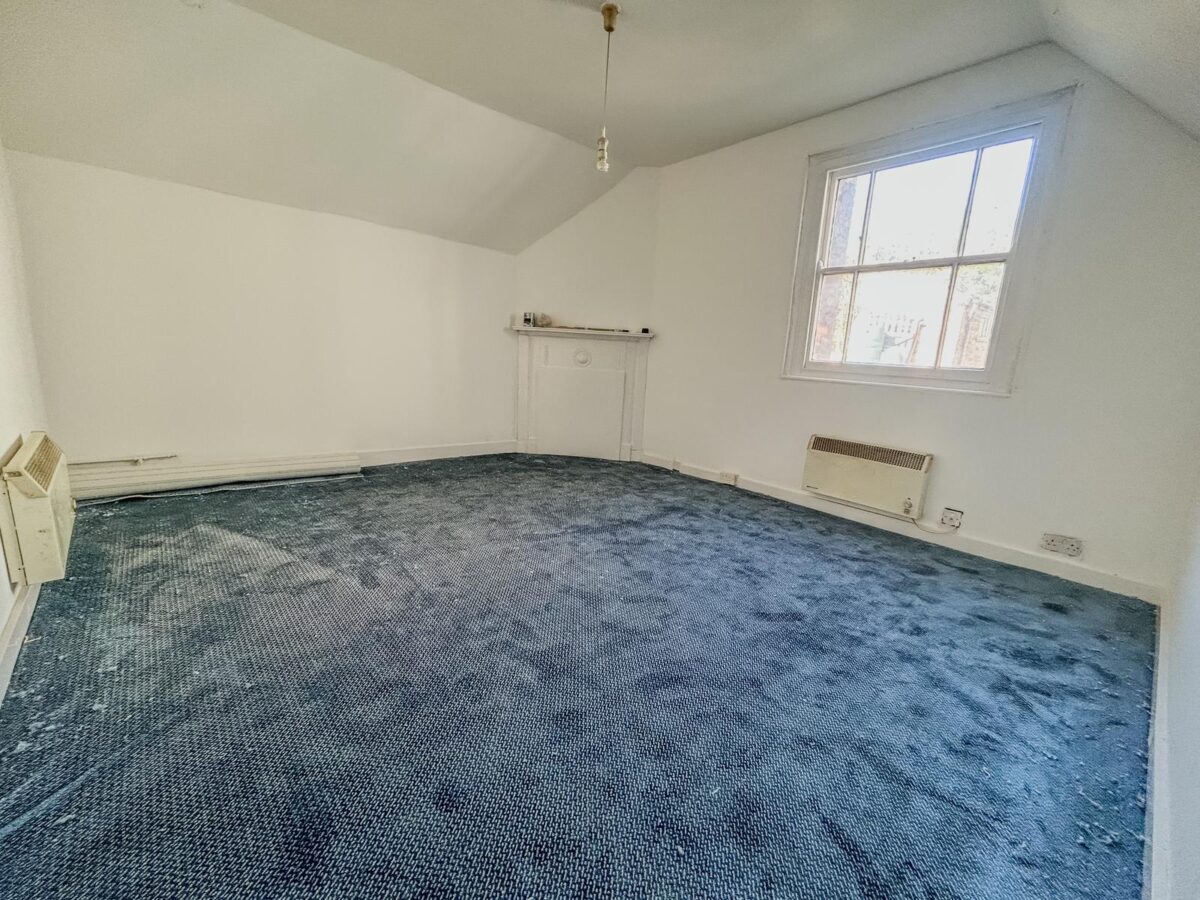 1 Bedroom Flat  - High Wycombe