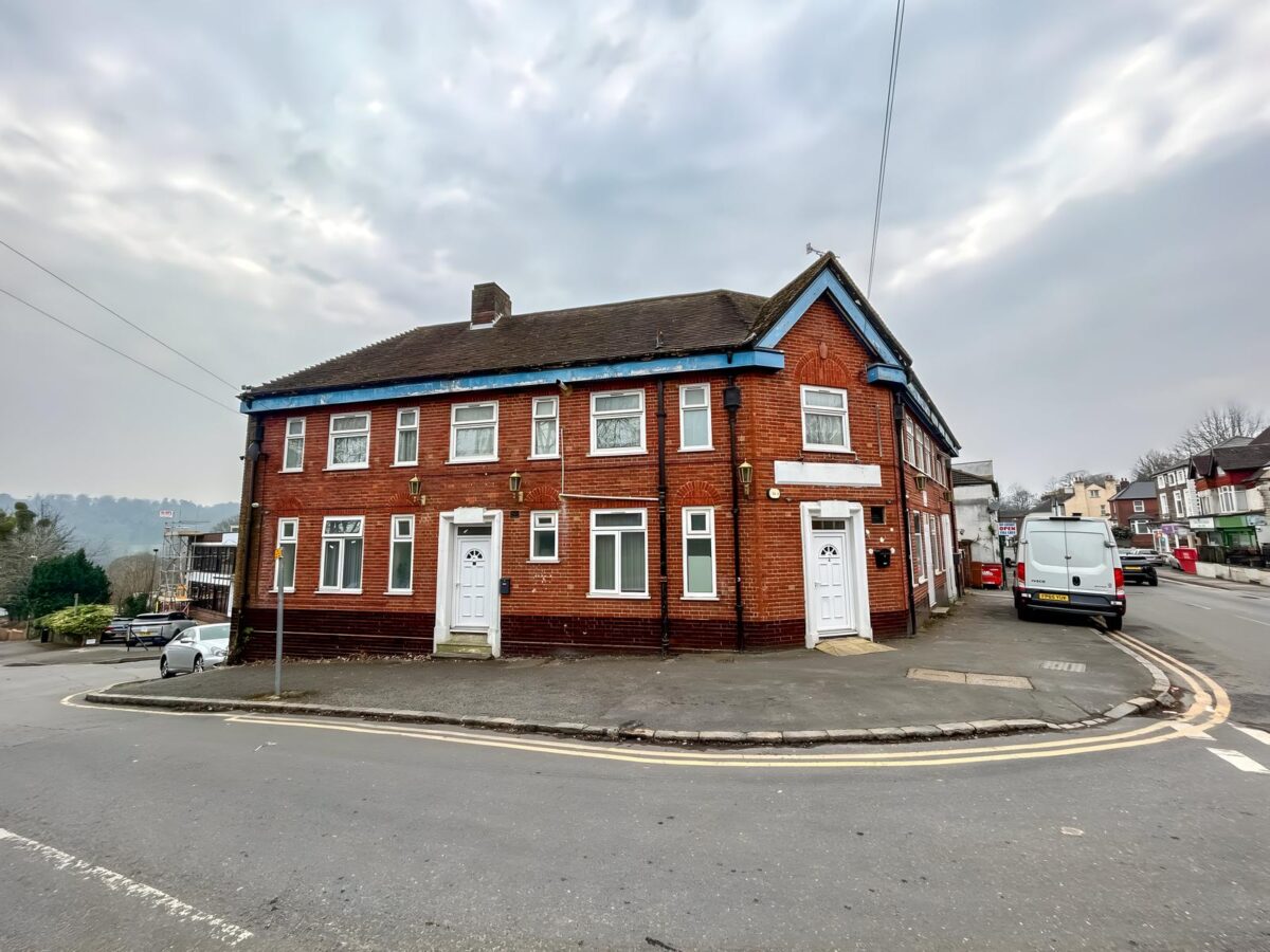 1 Bedroom Apartment  - High Wycombe