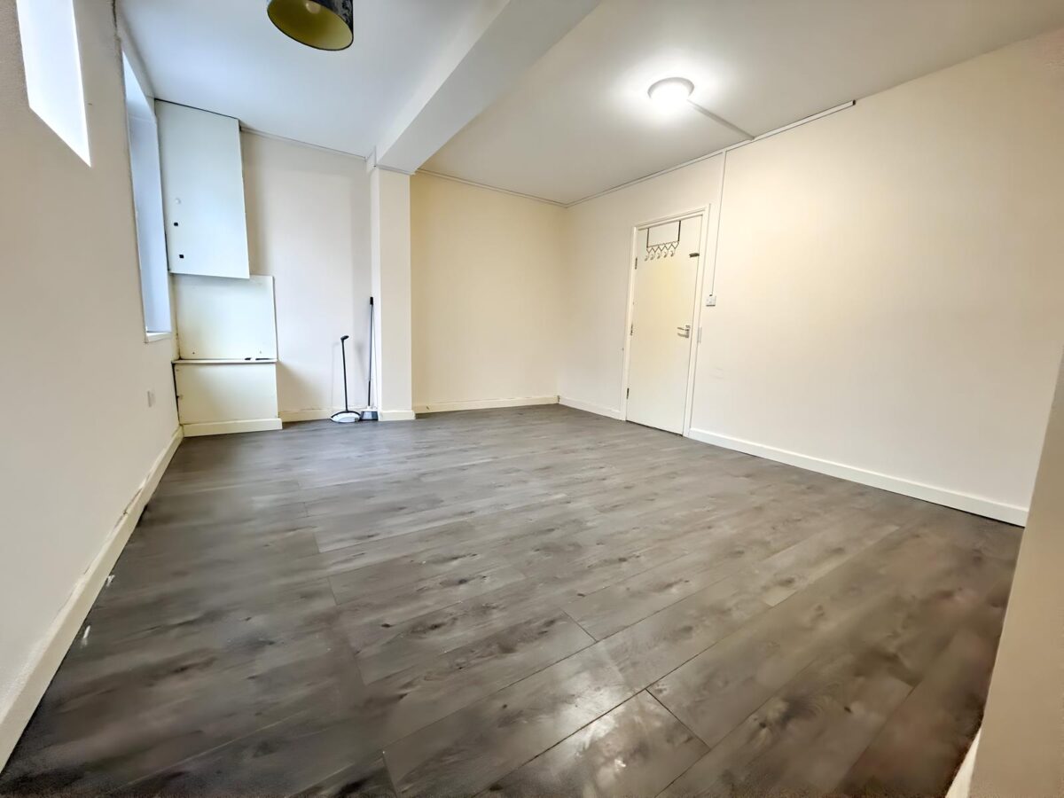 1 Bedroom Apartment  - High Wycombe