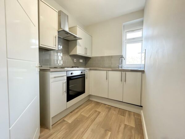 Large Furnished Room  - High Wycombe