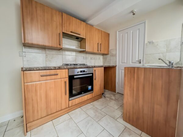 2 Bedroom Flat  - High Wycombe