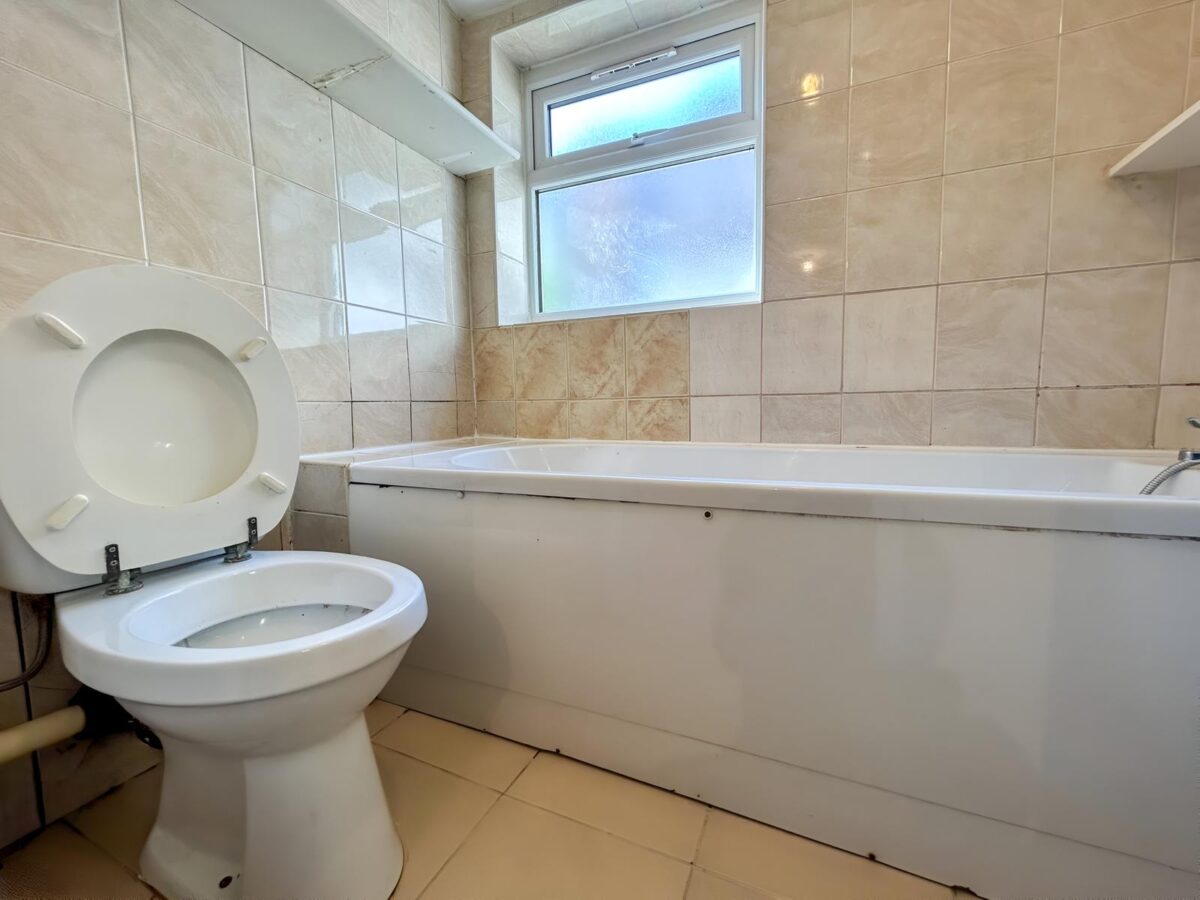 2 Bedroom Flat  - High Wycombe