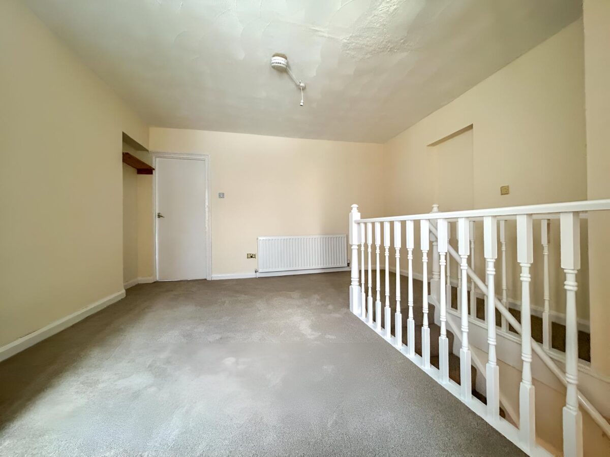 2 Bedroom Flat  - High Wycombe