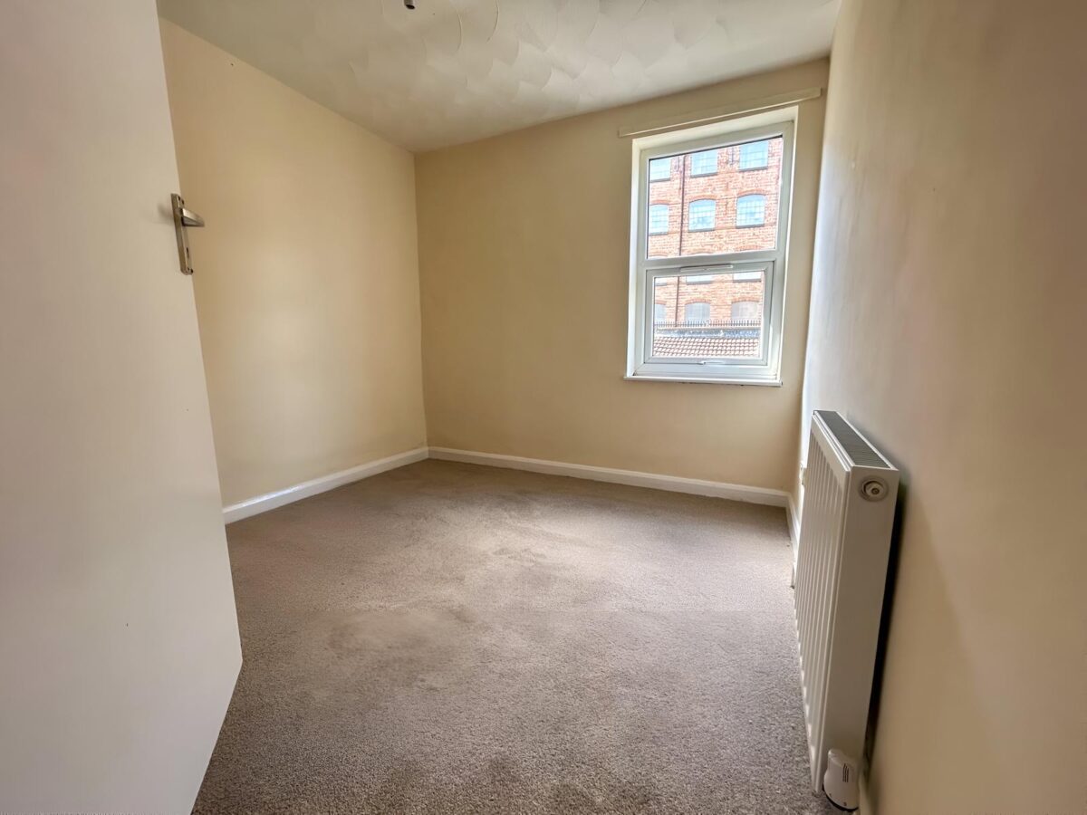 2 Bedroom Flat  - High Wycombe