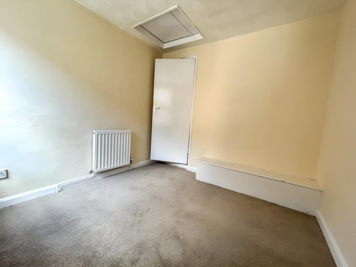 2 Bedroom Flat  - High Wycombe
