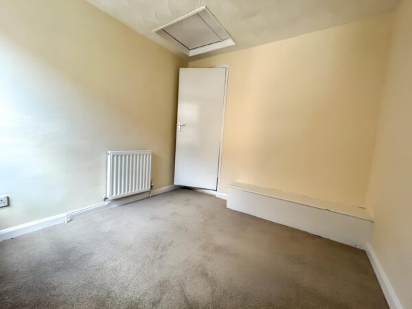 2 Bedroom Flat  - High Wycombe