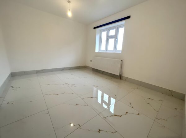 Modern Studio Flat  - High Wycombe