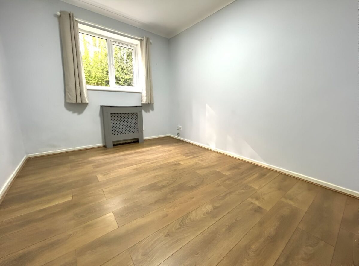 2 Bedroom Flat  - High Wycombe
