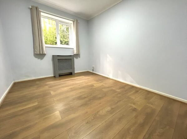 2 Bedroom Flat  - High Wycombe