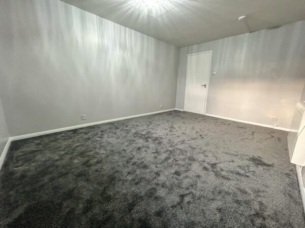 2 Bedroom Flat - High Wycombe