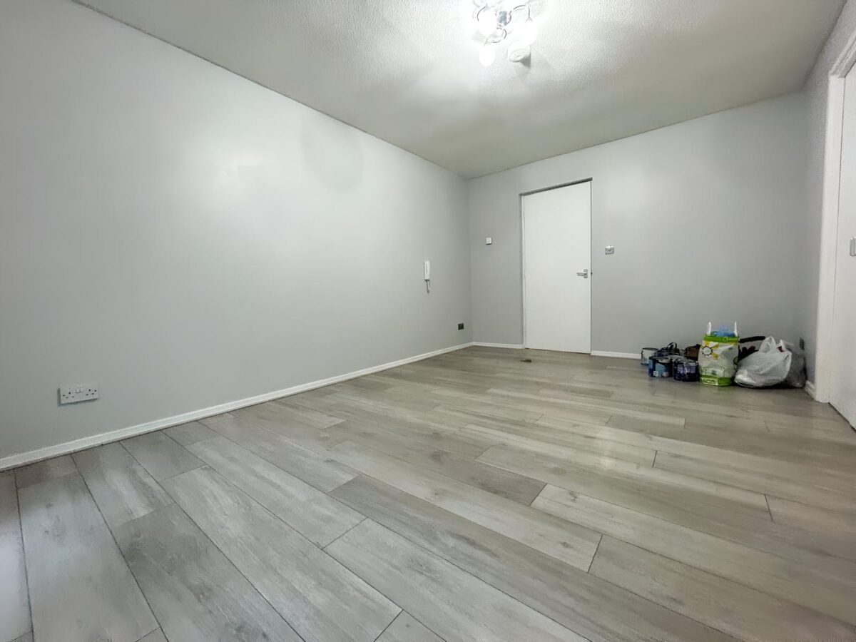 1 Bedroom Flat  - High Wycombe