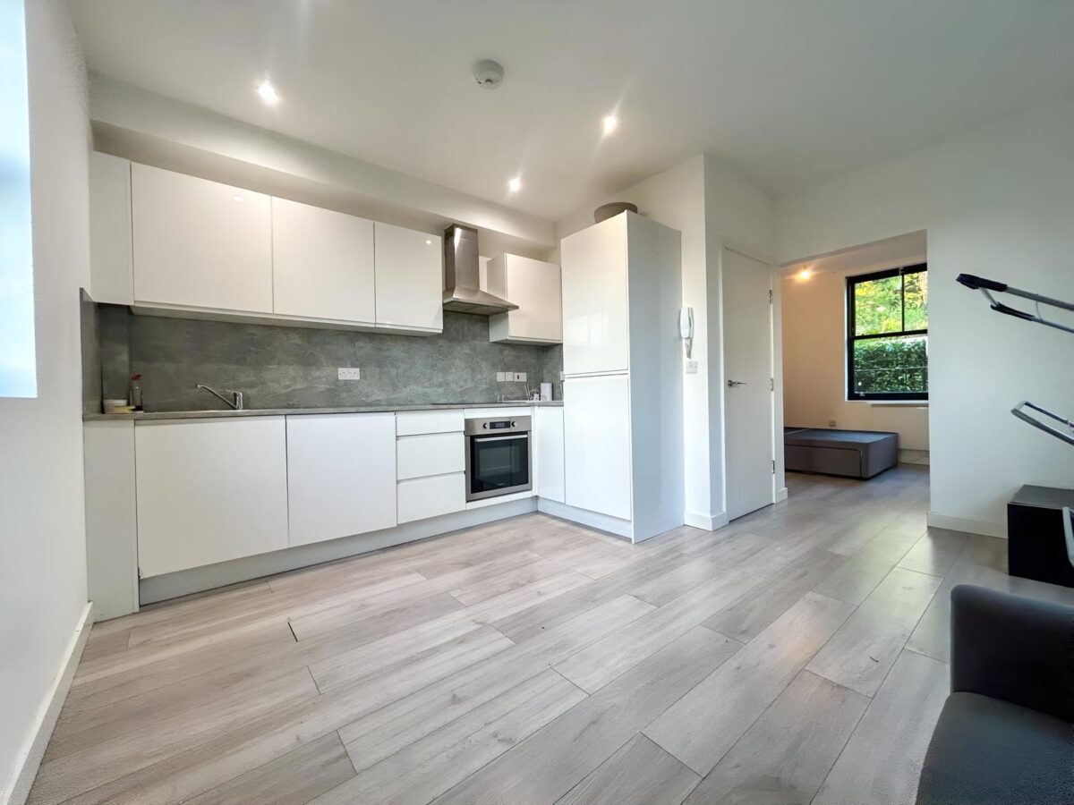 1 Bedroom Flat  - High Wycombe