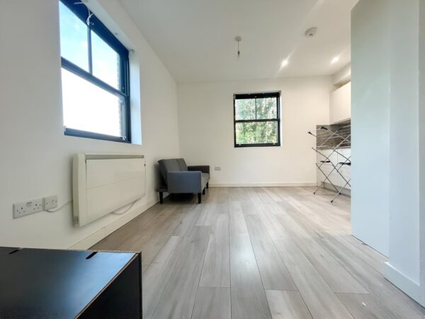 1 Bedroom Flat  - High Wycombe
