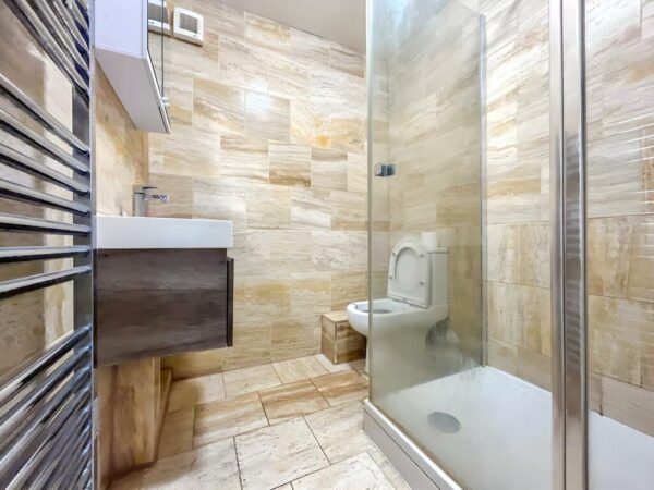 1 Bedroom Apartment  - High Wycombe