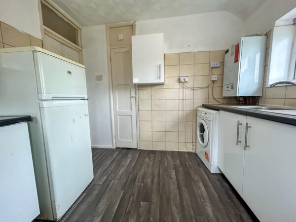 2 Bedroom Flat - High Wycombe