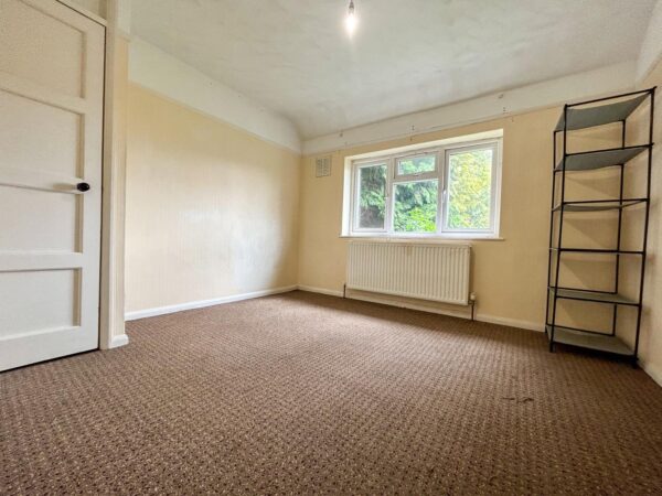 2 Bedroom Flat - High Wycombe