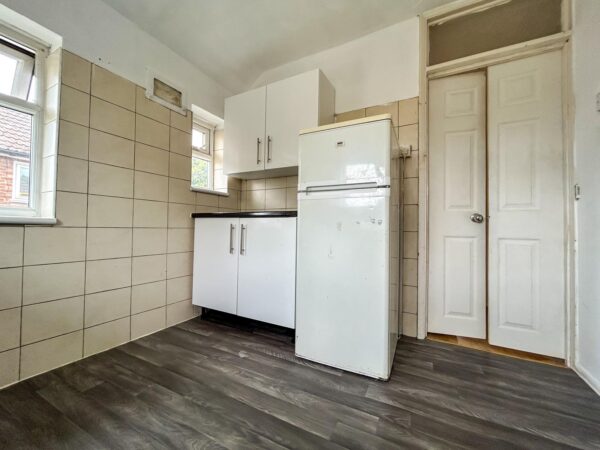 2 Bedroom Flat - High Wycombe