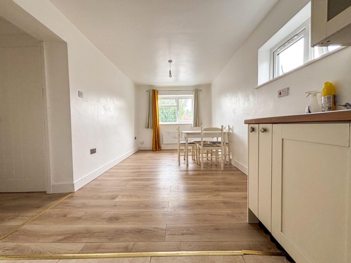 4 Bedroom Flat  - High Wycombe