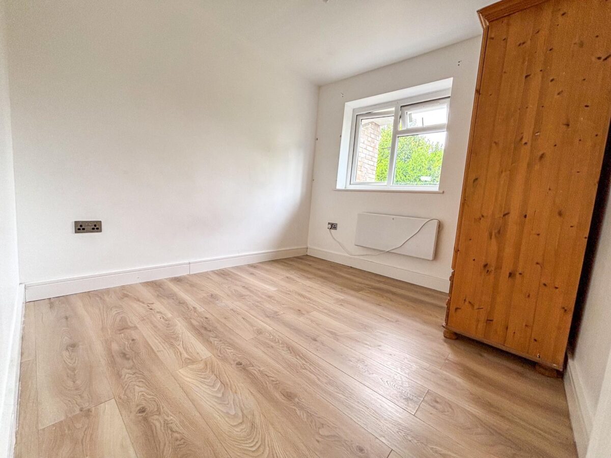 4 Bedroom Flat  - High Wycombe