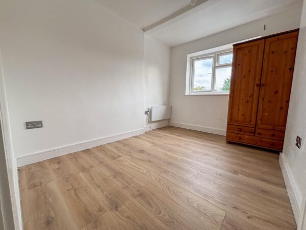 4 Bedroom Flat  - High Wycombe