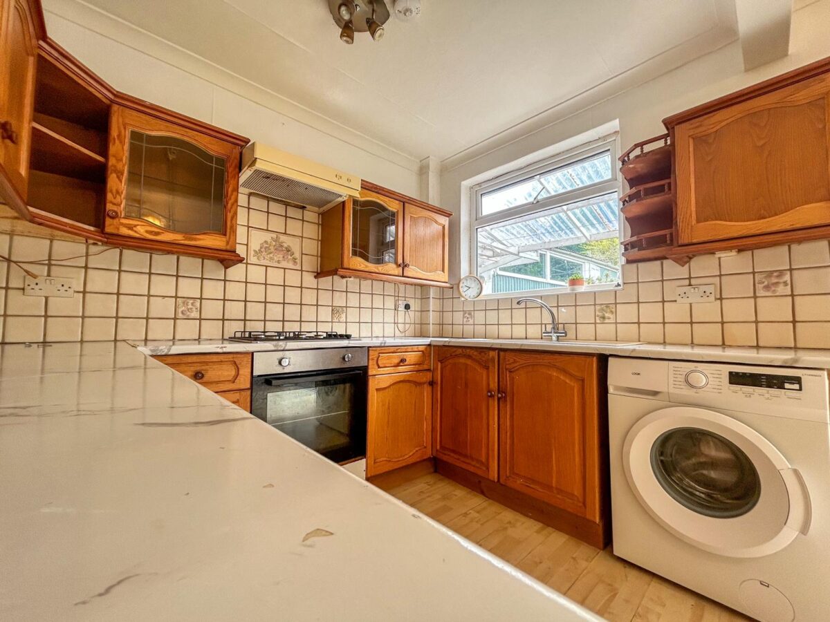3/4 Bedroom House  - High Wycombe