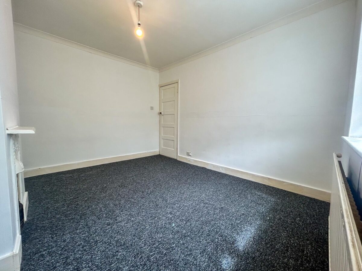 3/4 Bedroom House  - High Wycombe
