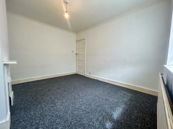 3/4 Bedroom House  - High Wycombe