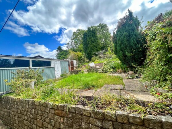 3/4 Bedroom House  - High Wycombe