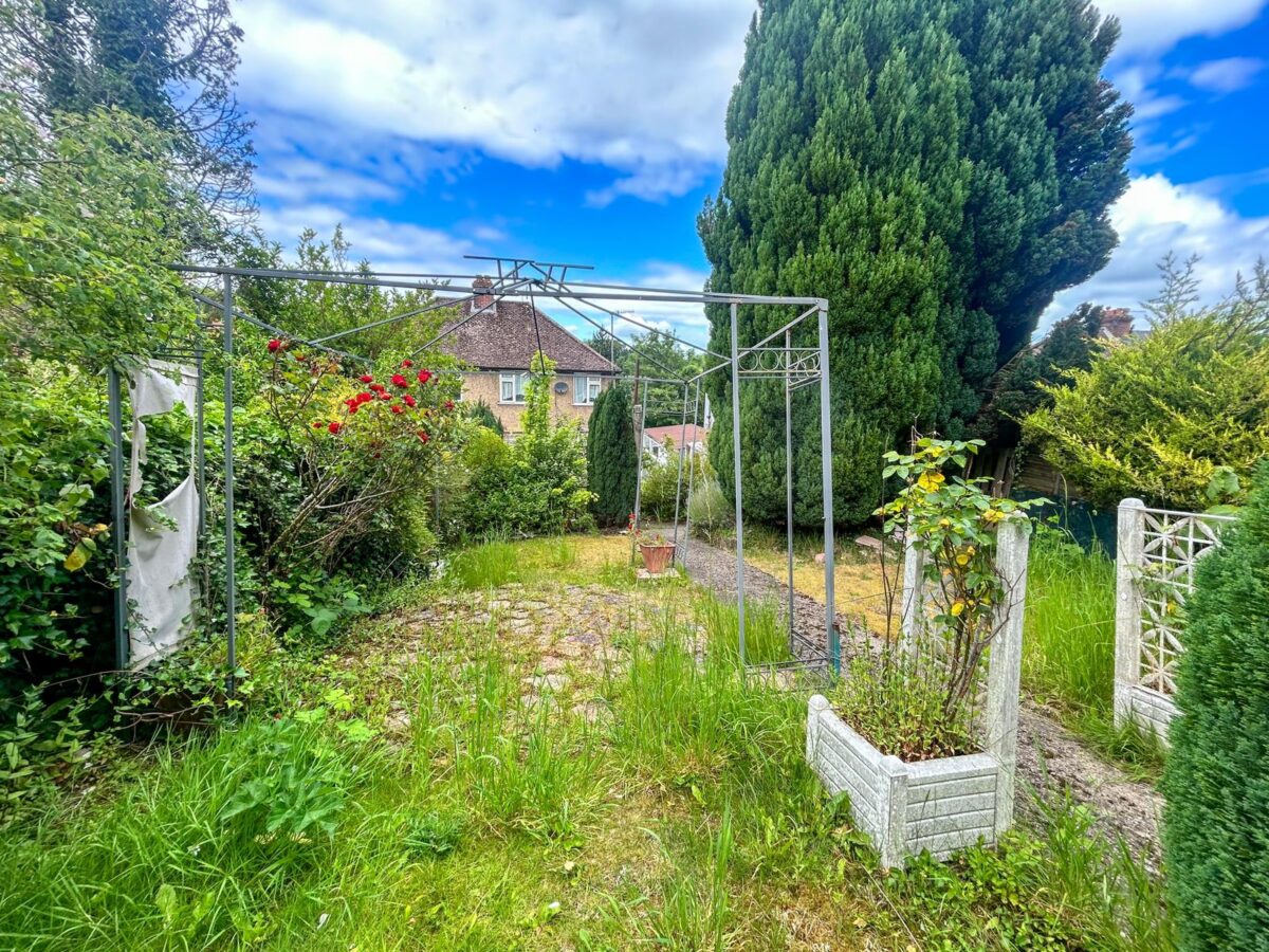 3/4 Bedroom House  - High Wycombe