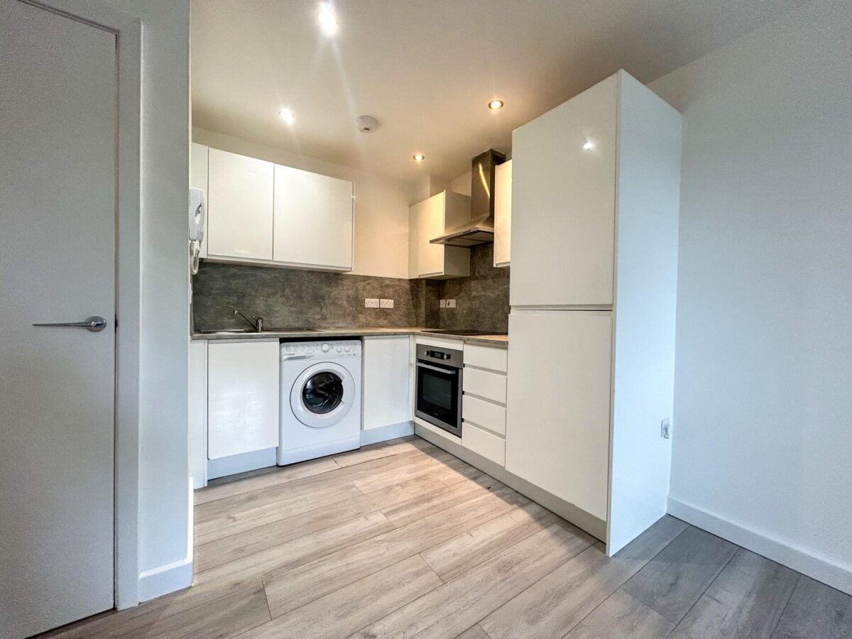 1 Bedroom Flat  - High Wycombe
